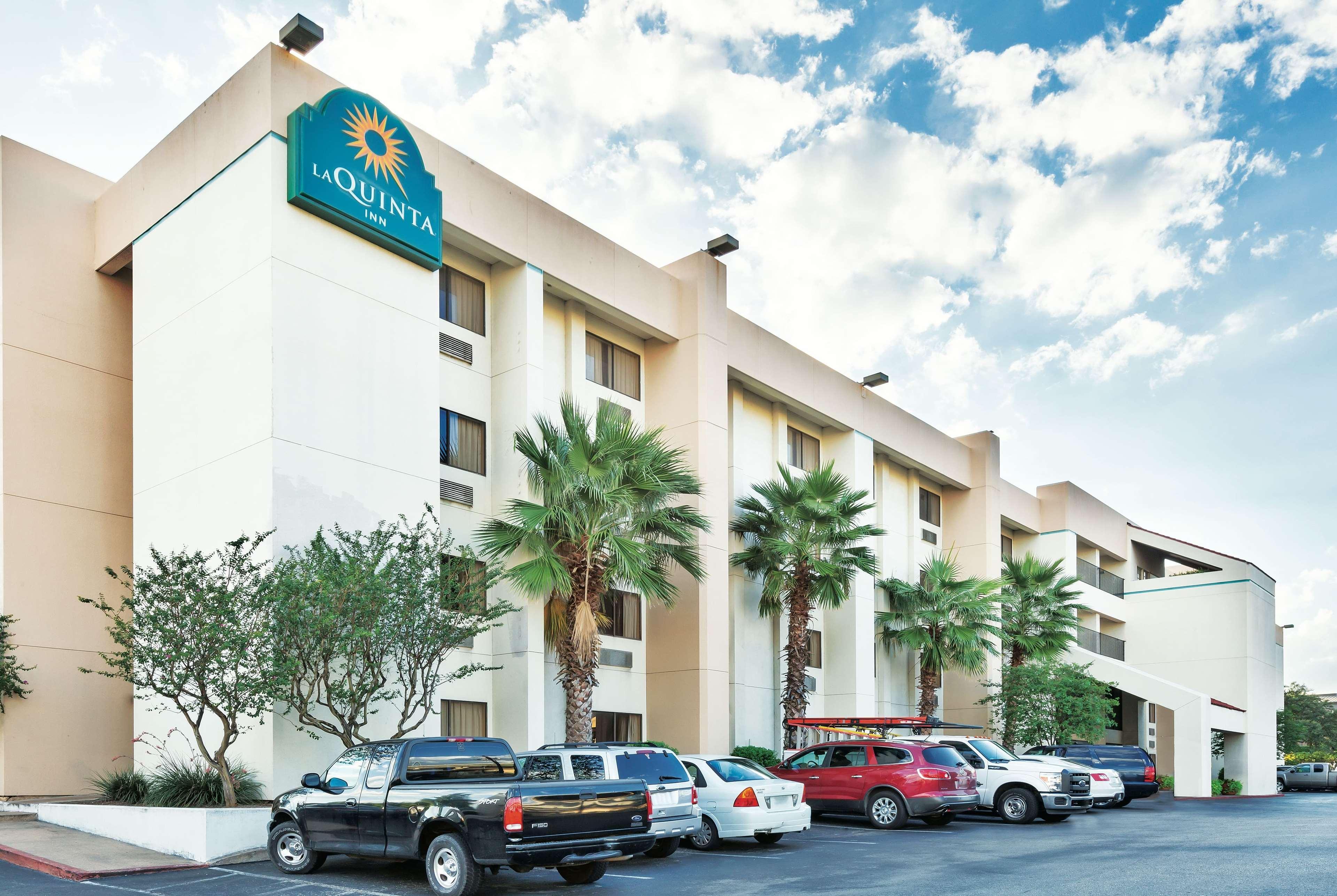 La Quinta Inn By Wyndham Austin North Экстерьер фото